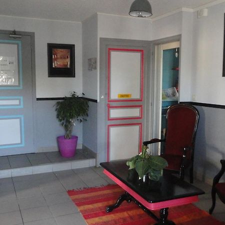 Le Quai 3 Hotel Chateaubriant Bagian luar foto